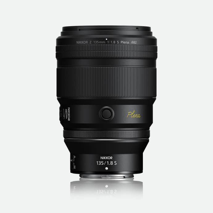 Nikon NIKKOR Z 135mm f/1.8 S Plena Lens